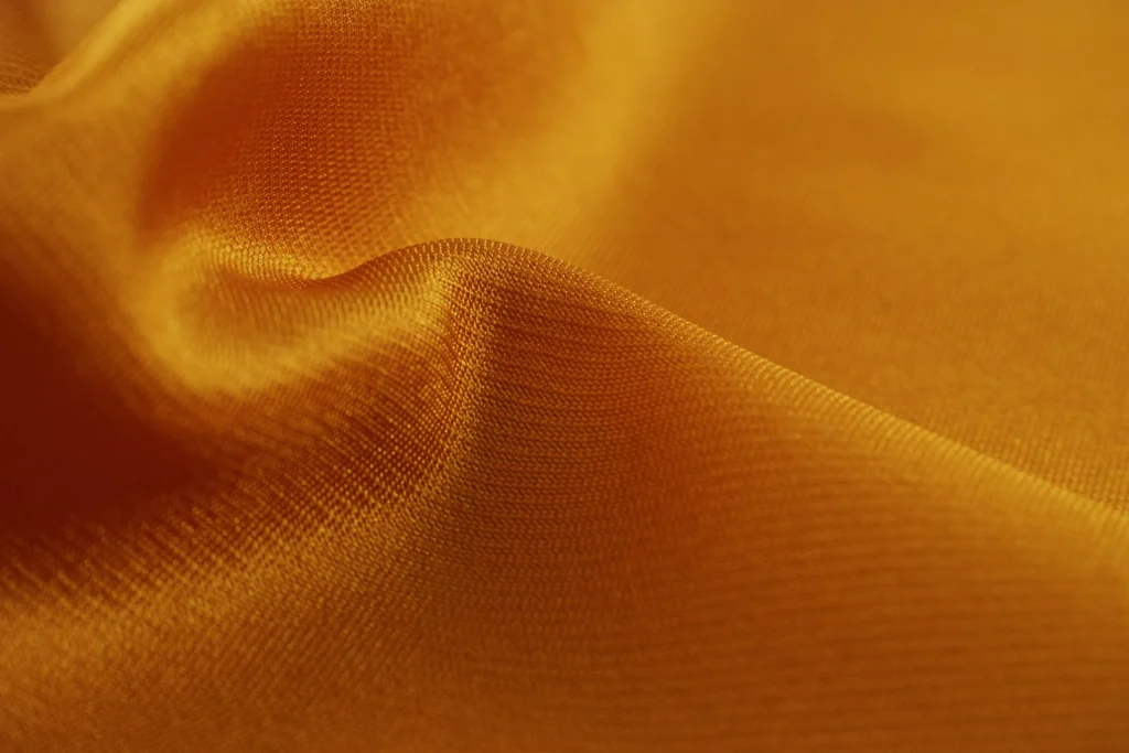 Easy steps to get wrinkles out of polyester clothes