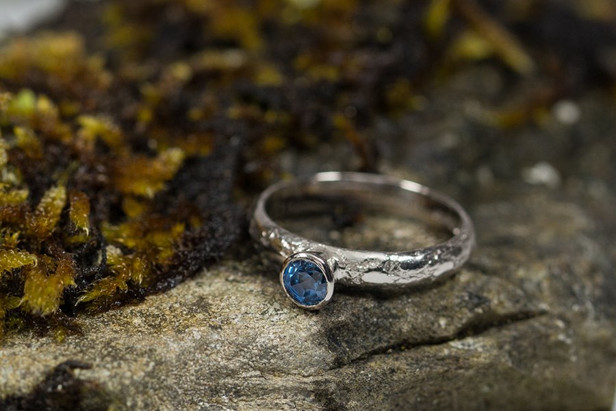 Eco-friendly engagement rings guide